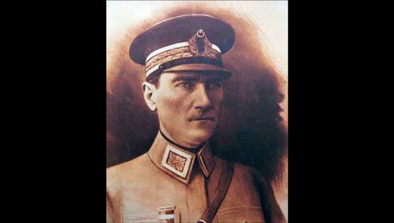 Ne mutlu Türk'üm diyene