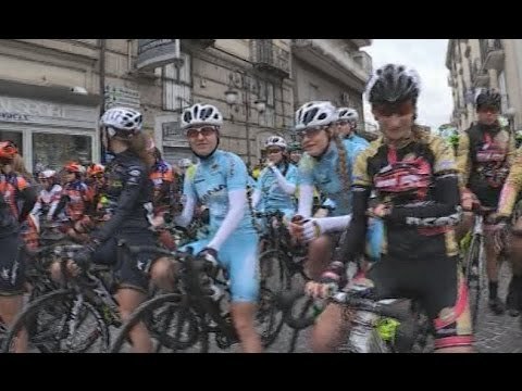 Napoli - Gran Fondo 2015, lo sport come strumento di pace (31.03.15)