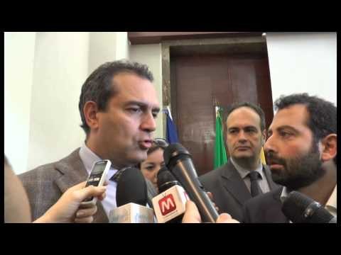 Napoli - I 100 giorni della Città Metropolitana, bilancio di De Magistris (02.04.15)