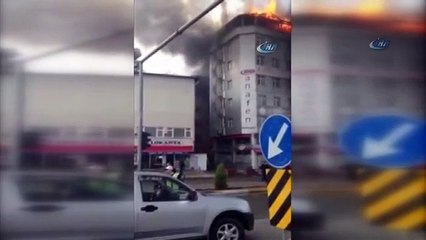 Söndürme çalışmasına TOMA da katıldı