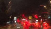 İstanbul'da Gece Yağmur Etkili Oldu