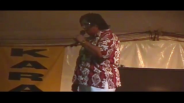 Jerry Russell sings Peace In The Valley at Elvis Week 2006 (video)