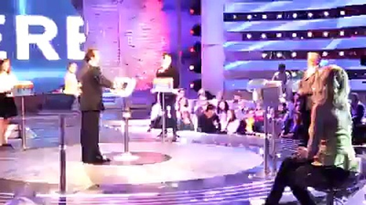 Flavio Insinna all'Eredità e Carlo Conti ad Affari Tuoi. Il dietro le quinte