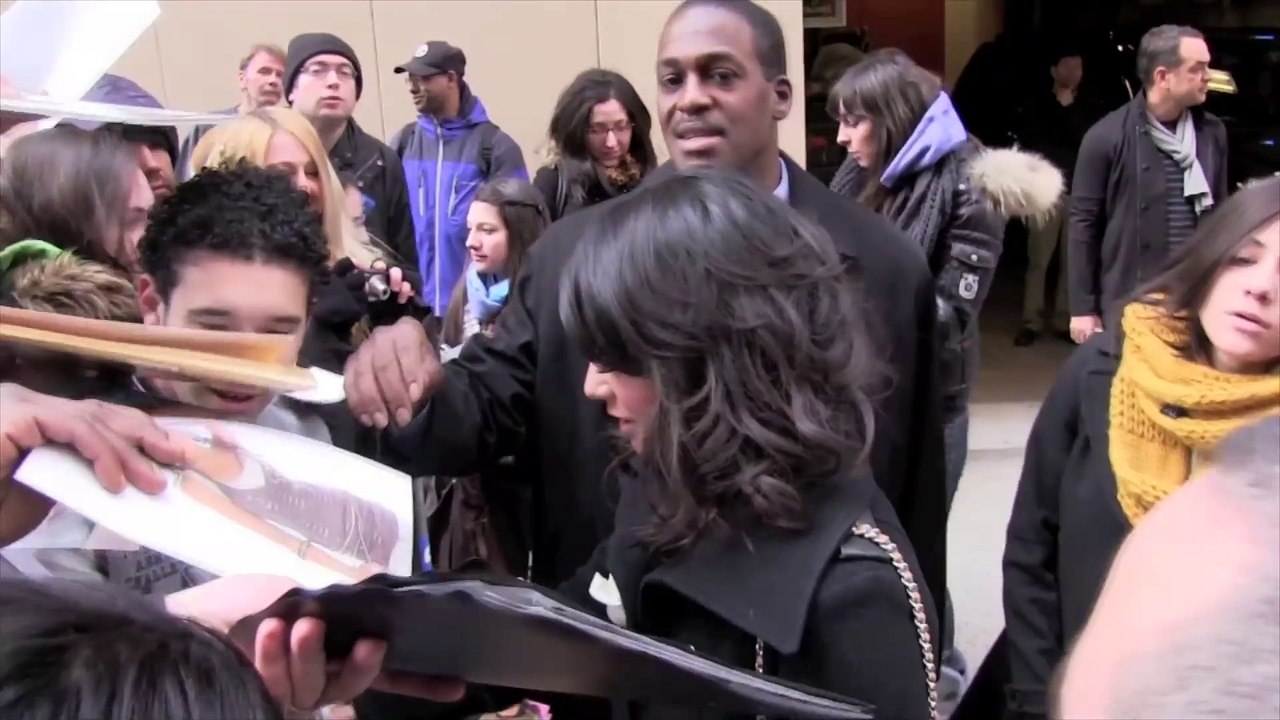 Vanessa Hudgens says dating Zac Efron made her "really mean"