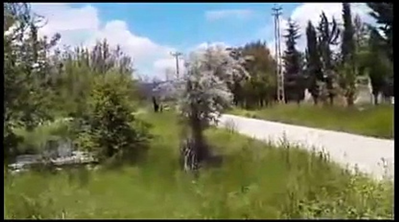 Su kuyusunun inanılmaz akustiği ilahi sevenler ilahiler Video izle ilahi Dinle ilahi izle