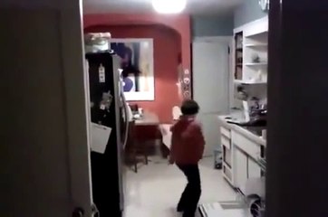 Funny Kid Dances To Michael Jackson's Song While Washing Dishes