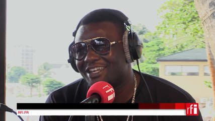 Ba'Ponga répond à Claudy Siar - Couleurs tropicales