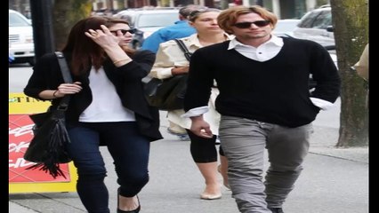 Ashley Greene and Jackson Rathbone Take a Jaunt Through Vancouver Full HD Video