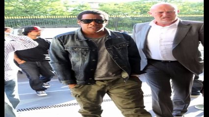 Beyonce and Jay-Z Arrive in Paris Full HD Video