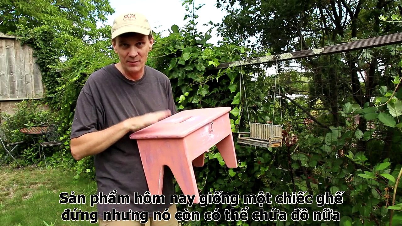 Handy gardening stool also carries supplies. Fun outdoor woodworking project!