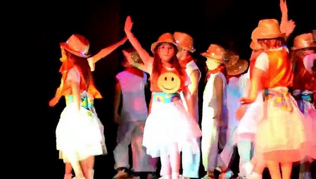 Saint-Henri Comines spectacle 2015 des primaires - Stabilized 0