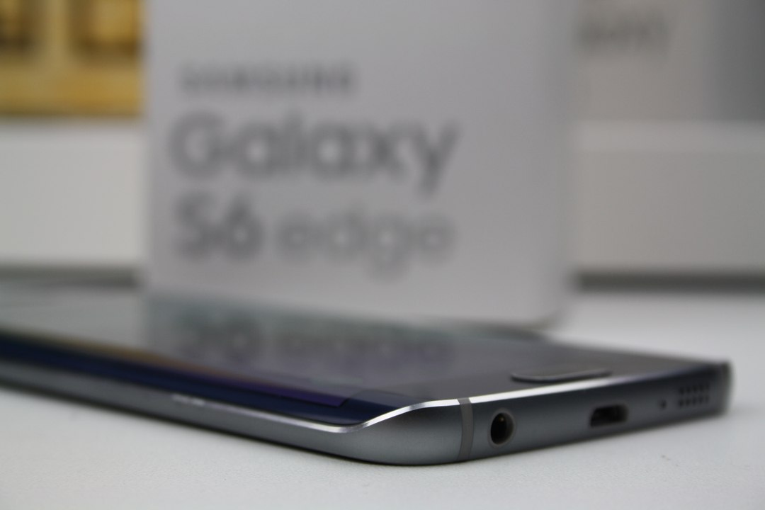 Samsung Galaxy S6 edge Unboxing deutsch (Black Sapphire)