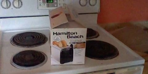 (Spring Break 2015) Throwback Thursday- Hamilton Beach Toaster unboxing (2013)