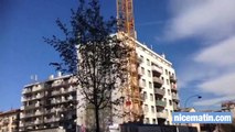 Deux femmes retranchées sur une grue à Nice