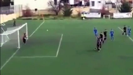 Bagarre générale sur un terrain de foot !!!