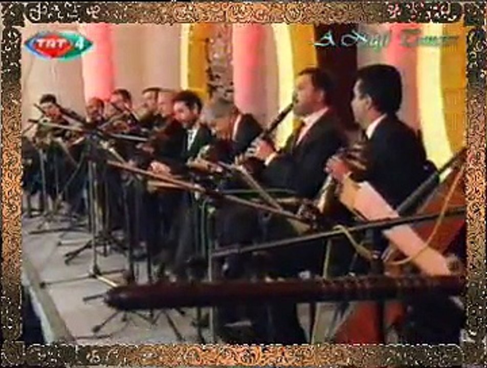 Gökhan SEZEN *Unut Beni Kalbimdeki Hicranla Yalnız Kalayım*