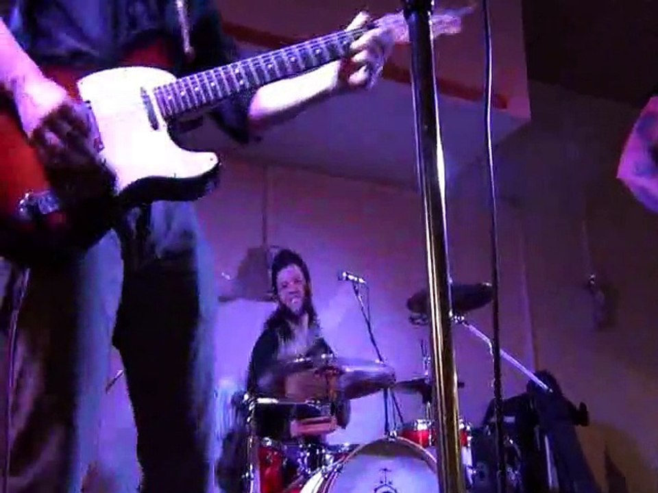 Arty & the wolves " keep on coming "