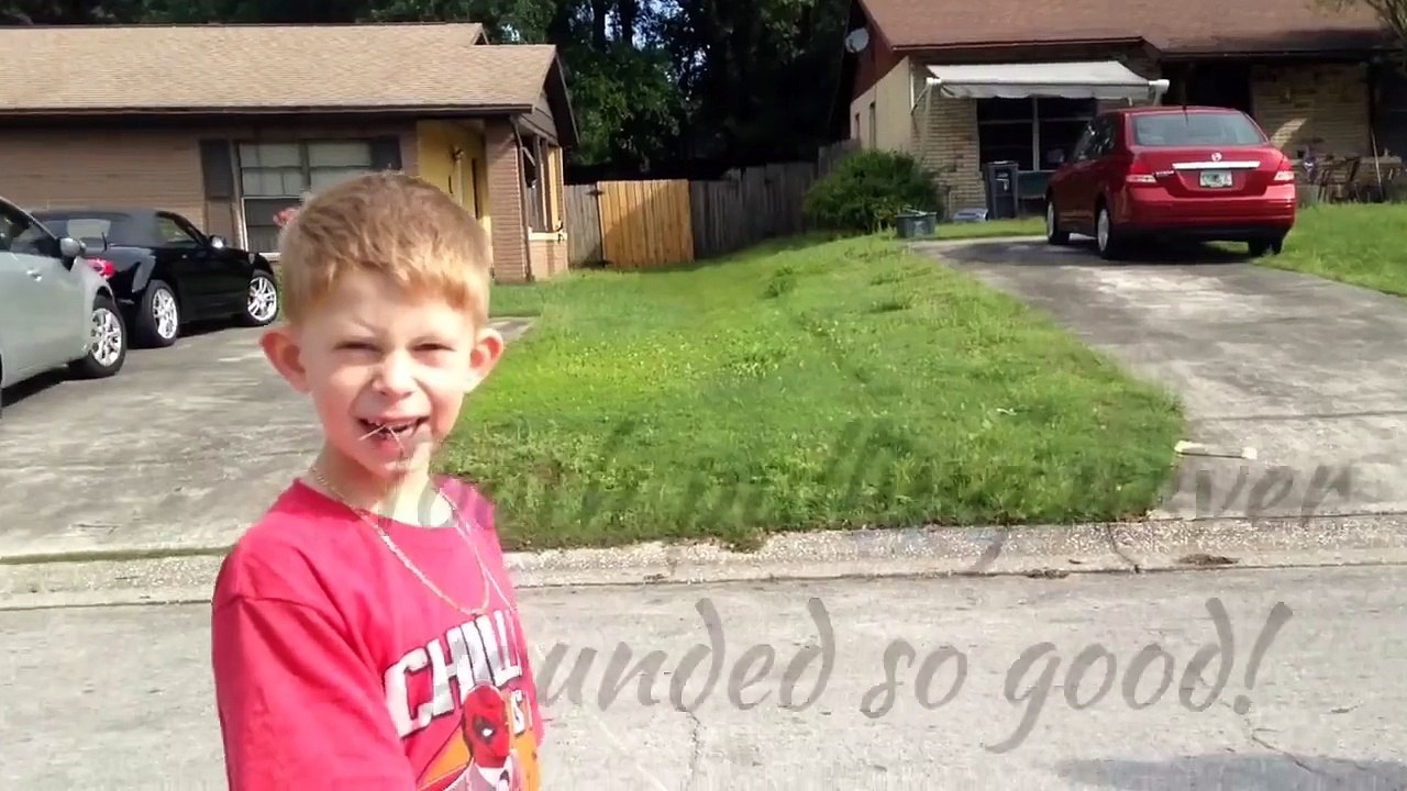 Arracher une dent de lait avec une voiture