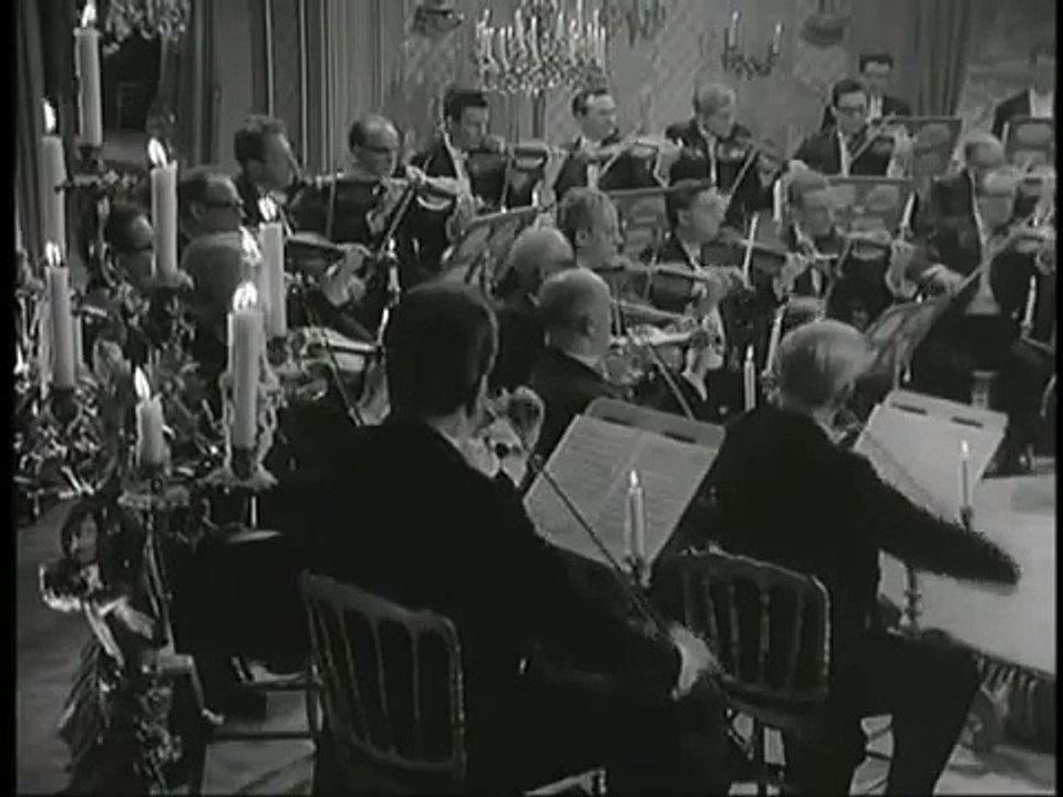 Mozart Violin Concerto #5 in A Major - MENUHIN - KARAJAN, Vienna Symphoniker
