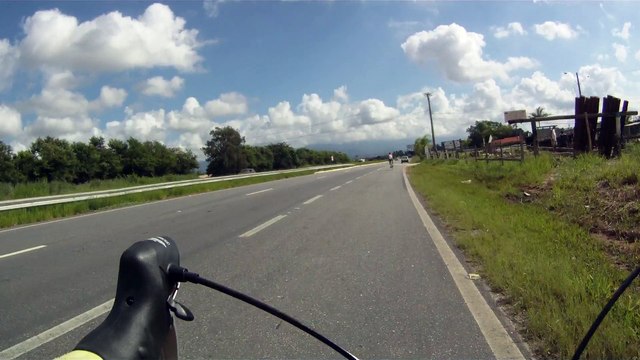 130 km, giro longo, pedal, speed, bike triátlon, treino de rotação, 90 rpm, longão, treino Ironman 2015, Marcelo e Fernando, Taubaté, SP, Brasil, (18)