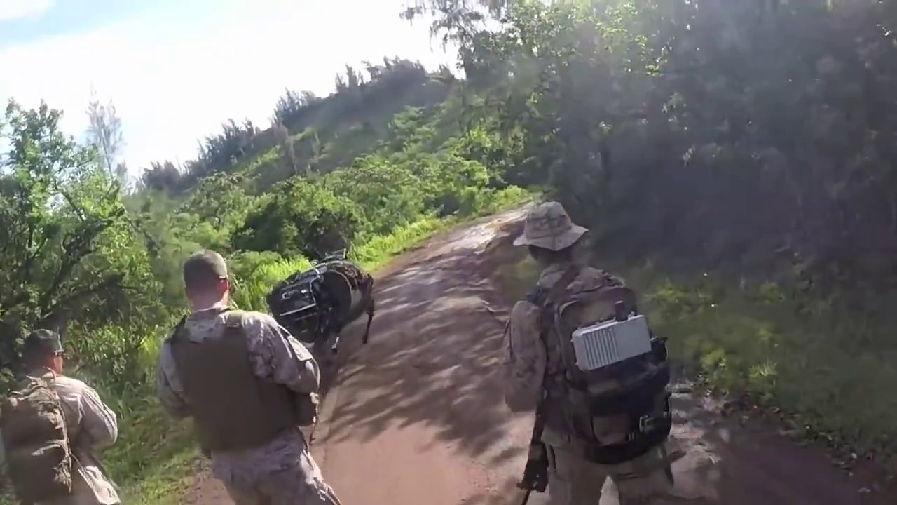 The Mule of the Future - US Marines Testing the LS3 Robot