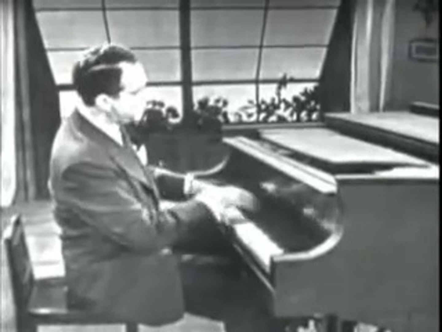 ⁣Victor Borge - Happy Birthdays