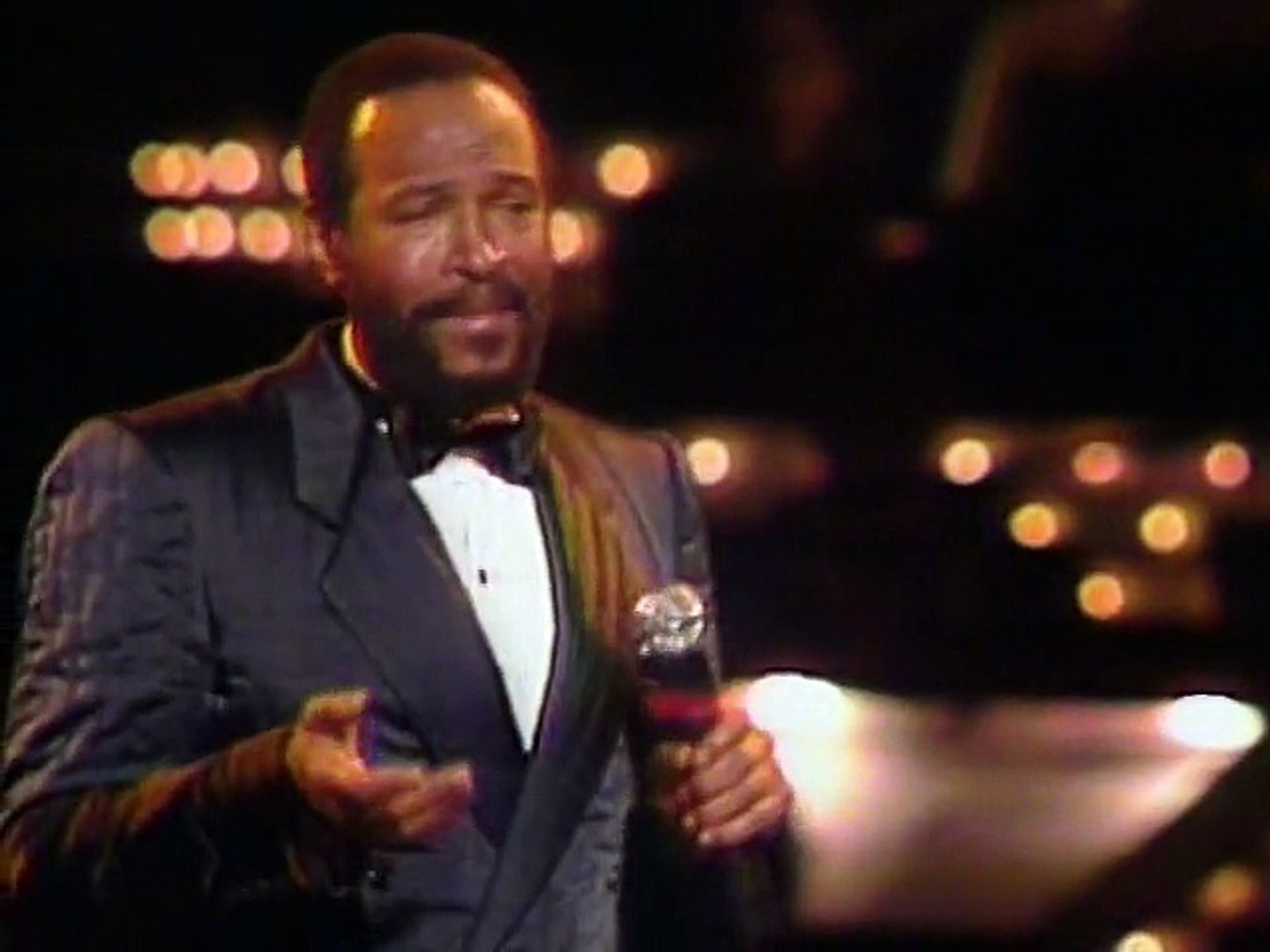 ⁣Marvin Gaye - Sexual Healing (live)