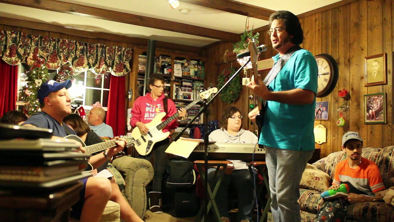 Robert Keefer sings 'Working Man Blues' Feb 2015