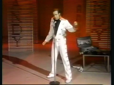 Andy Kaufman becomes Elvis