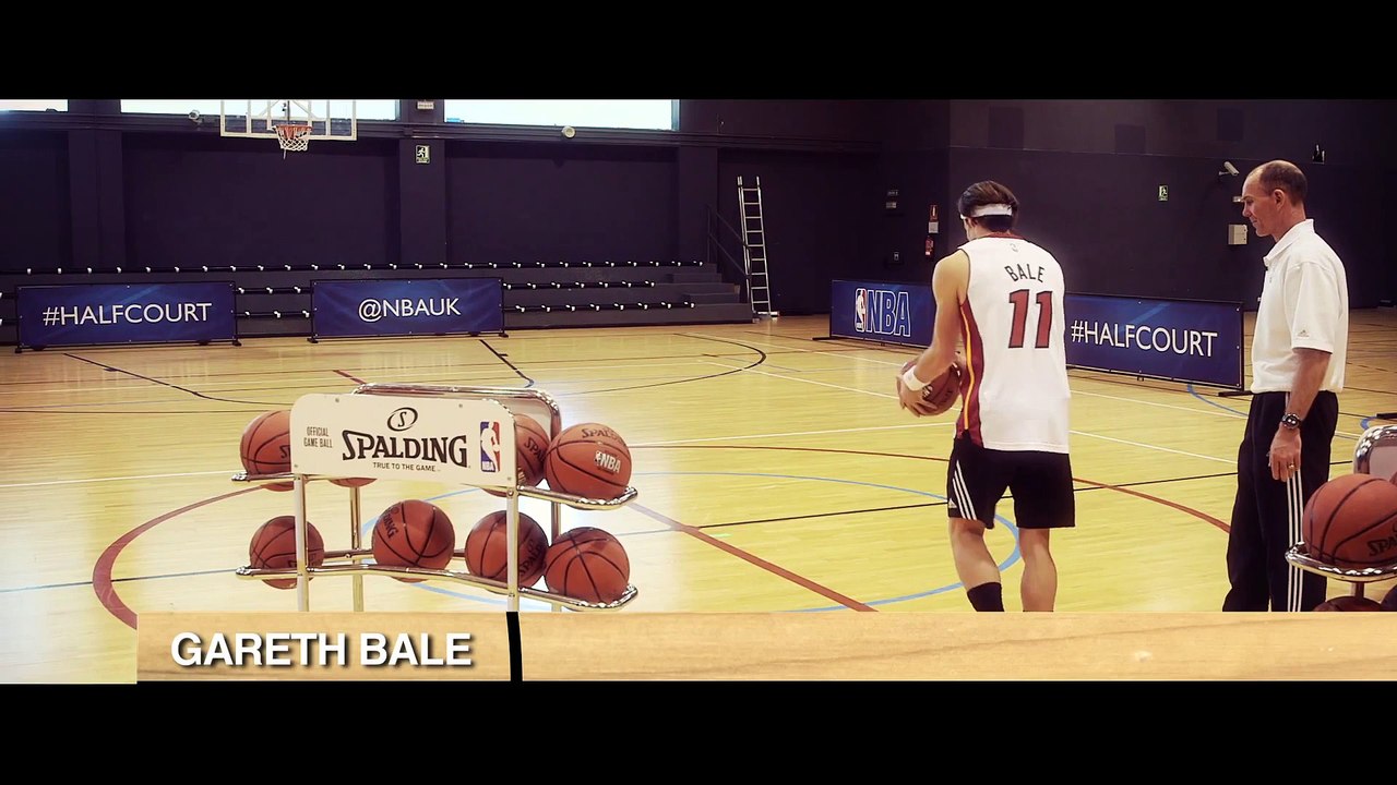 Challenge en Basket-ball pour Gareth Bale : Marquer des paniers du milieu de terrain