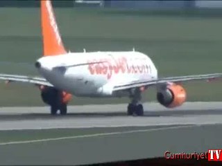 Yolcu hostesi yumrukladı, uçak Roma'ya zorunlu iniş yaptı