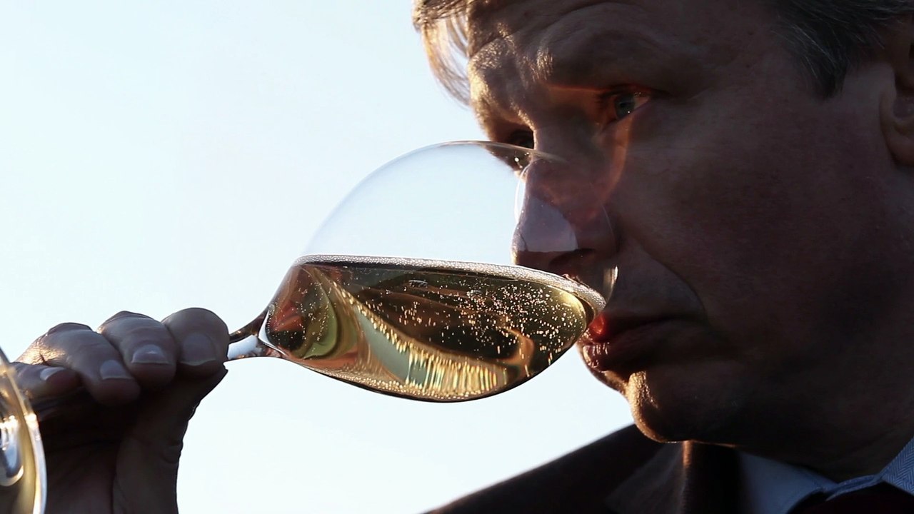 Jean-Baptiste Lécaillon présente le Champagne Louis Roederer brut nature 2006