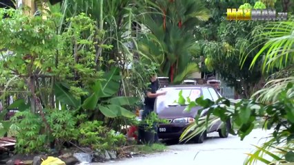 Pillow fight with strangers prank - Asian edition