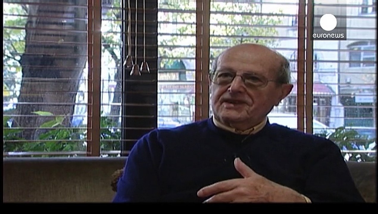 Manoel de Oliveira :"Quand on s'arrête tout meurt, quand on bouge tout vit."