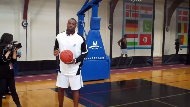Dwyane Wade shows basketball moves