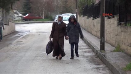 Tokat Engelli Oğlu ile Birlikte Her Gün Okula Gidip Geliyor