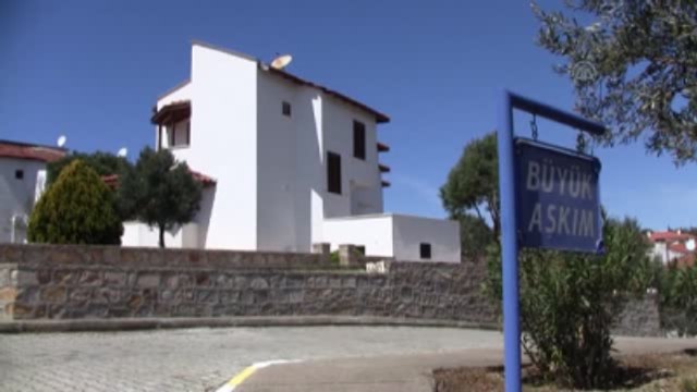 Gömeç Sokakları Kayahan İçin Ağlıyor