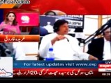 Anchor Gharida Farooqi Appreciates Imran Khan for Keeping interaction with KPK masses