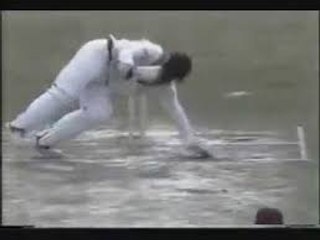 killing yorker of Waqar Younis to Brain Lara-Best yorker