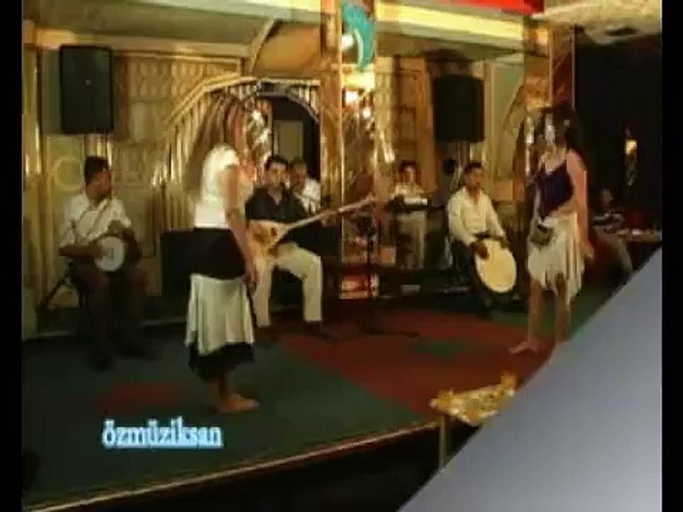 Ankaralı Namık - Bir Hoş Bir Hoş Bakar