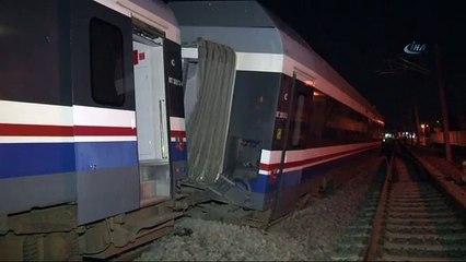 İzmir’de yolcu treni raydan çıktı