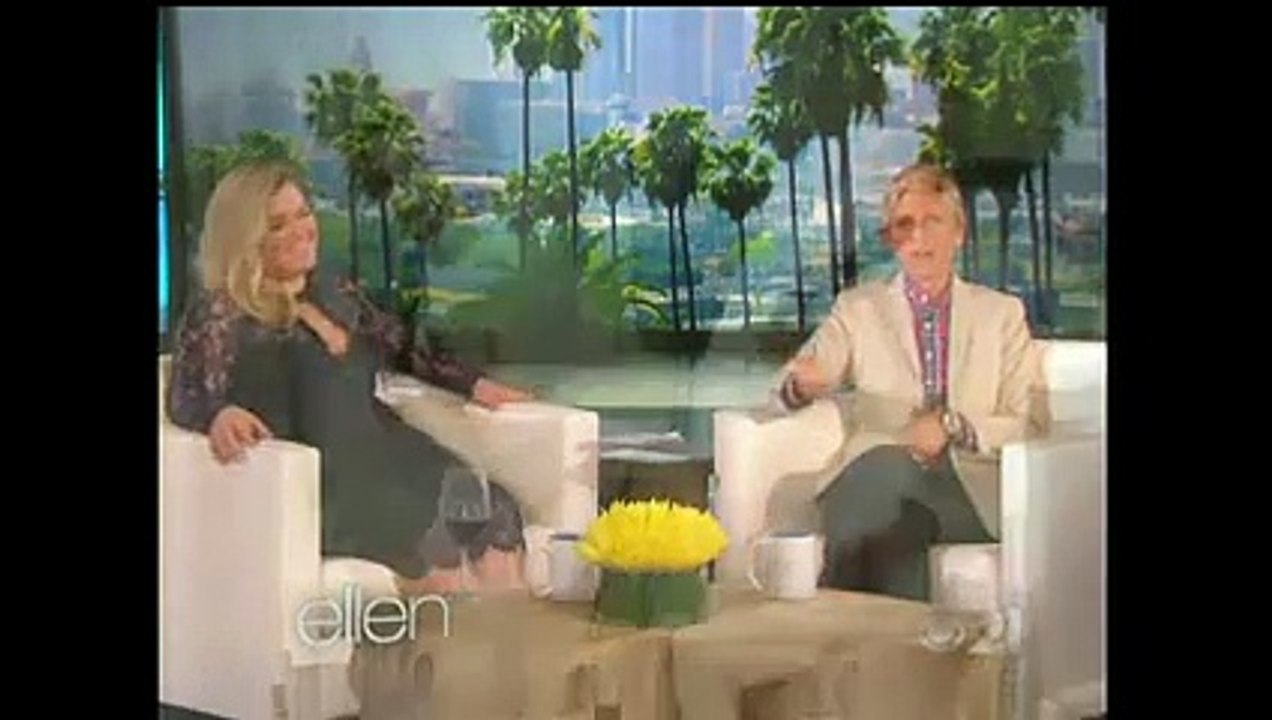 Bathroom Concert Series With Kelly Clarkson Apr 03 2015