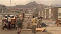 الحوثيون ينسحبون مـن منطقة كريتر وسط عدن