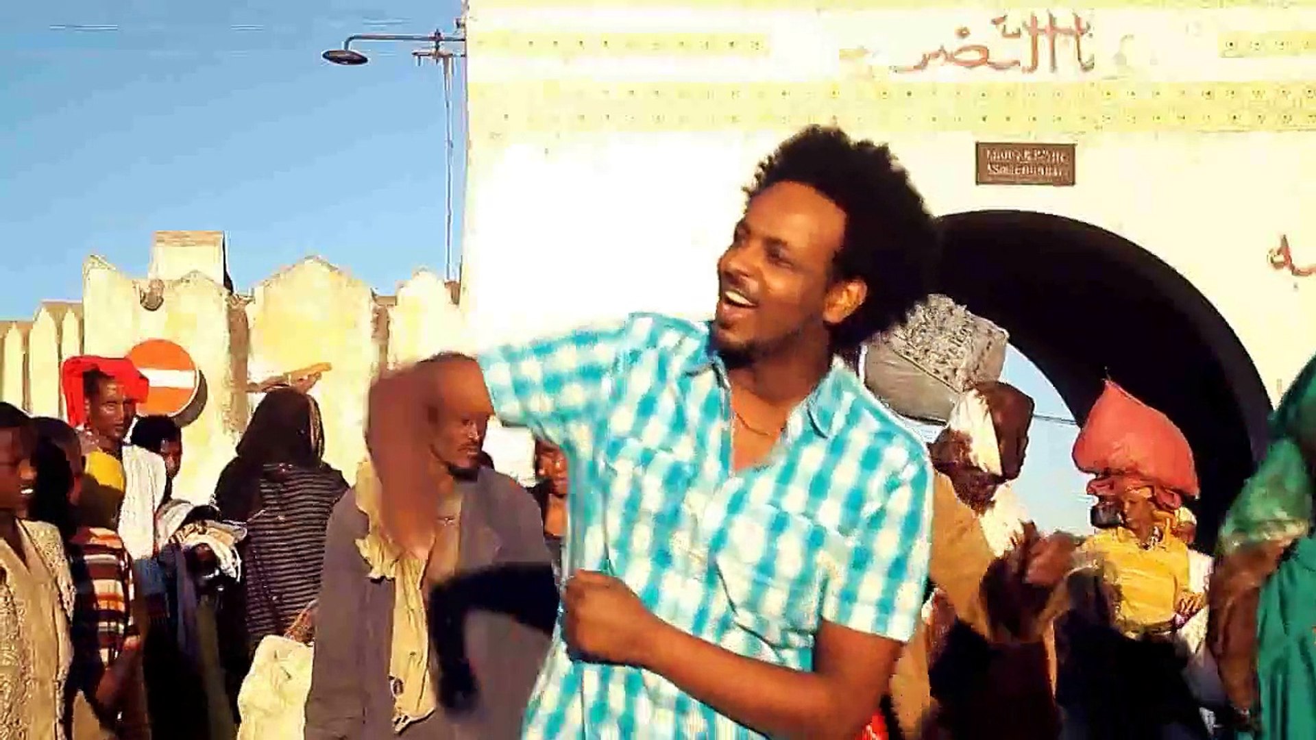 Henok Muhdin - Jichisa - (Official Music Video) - New Ethiopian Music 2015
