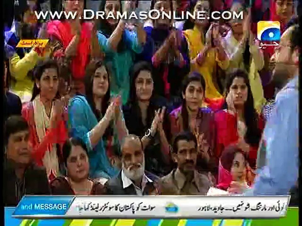 Dr Aamir Liaquat Hussain apne mu miya mithu bante huye