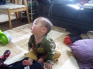 Baby Leo is falling asleep like a cute kitten