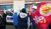 Manif des Sambre et Meuse à maubeuge devant la permanence du député Pauvros