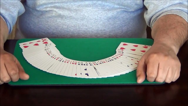 Magic Card Trick: Double Coincidence (by Criss Angel) - Tutorial