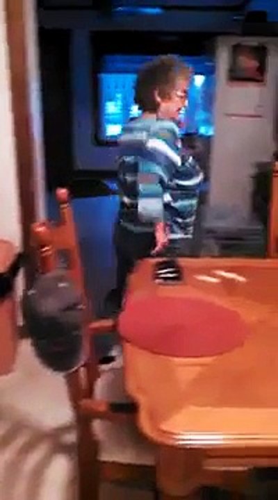 Les pas de danse de la mamie.