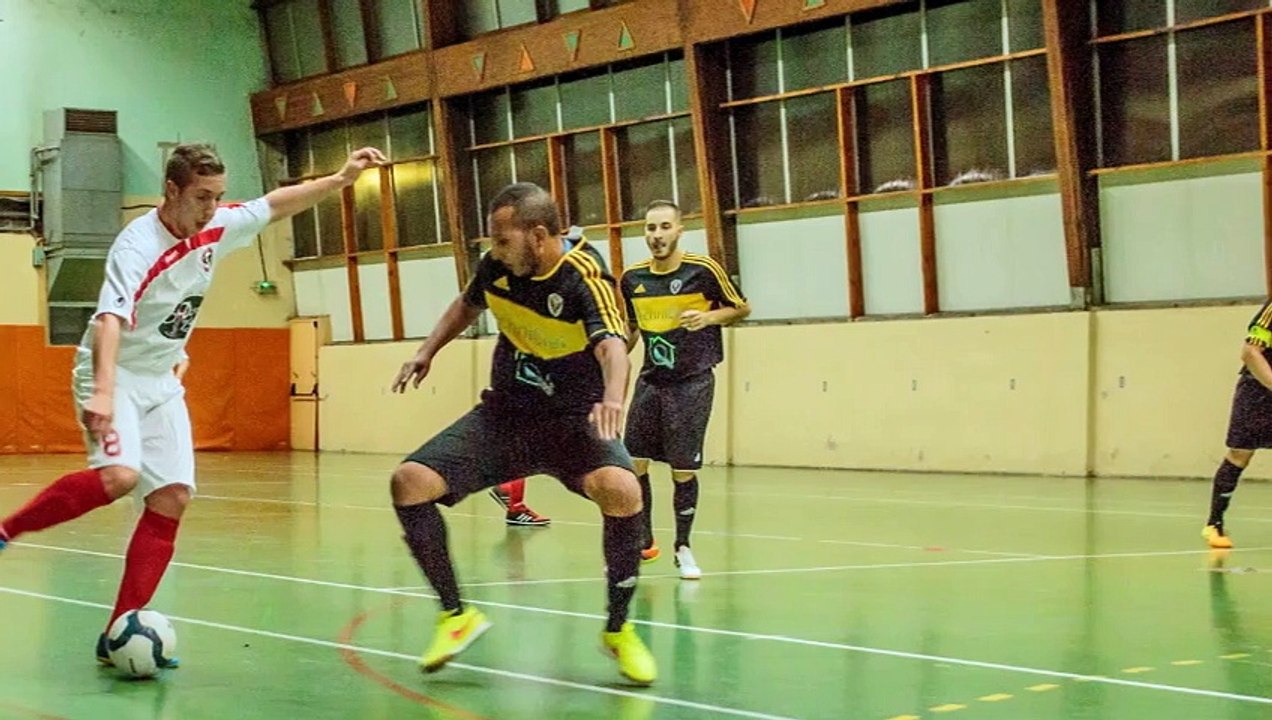 Vendredi 10 Avril nous recevrons Cambrai F.2 ( 2ième ) pour un match capital et décisif .Notre place de leader va être remit en jeu.Un match qui ne sera certainement pas facile face à cette belle équipe. Alors soutenez l'ASFH un max de monde!!!!